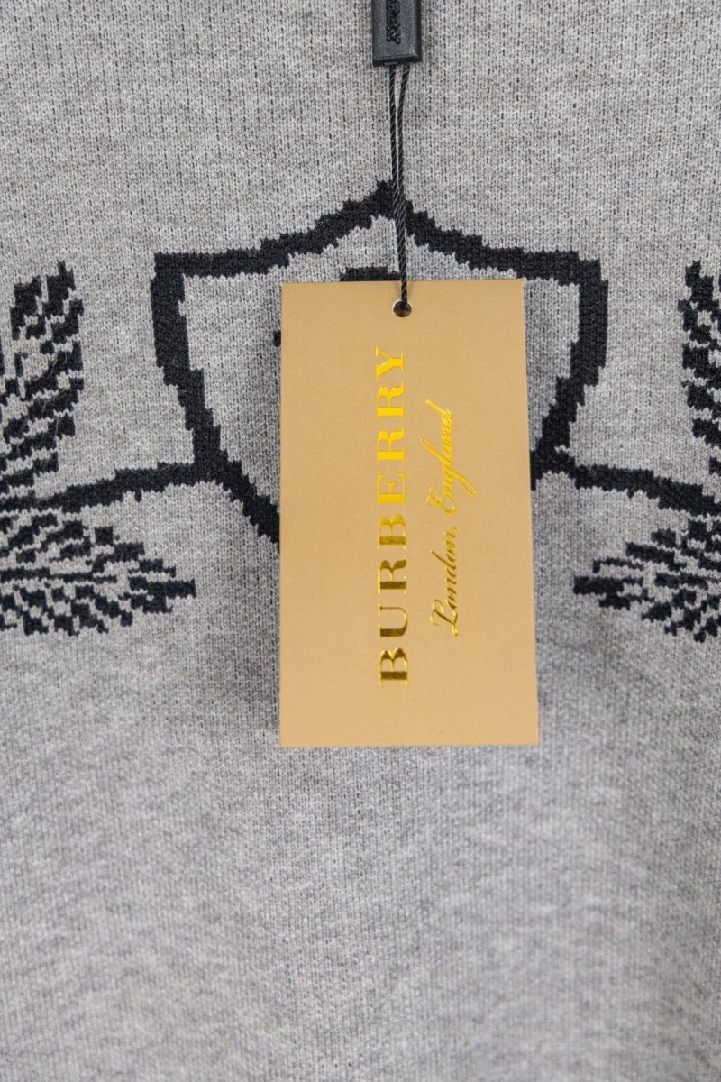 Burberry Sweaters